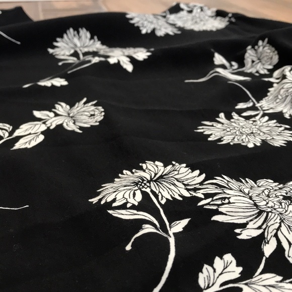 Flower Dress - Picture 2 of 4